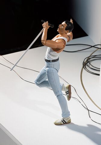Figurine Sh Figuarts - Freddie Mercury - Live Aid